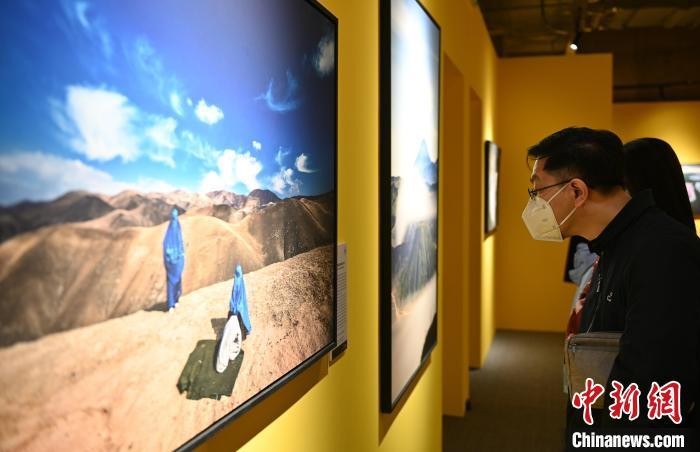 《超越130年国家地理经典影像大展》在沈阳开展 cJwZw7vEzzRSEZr7jpg