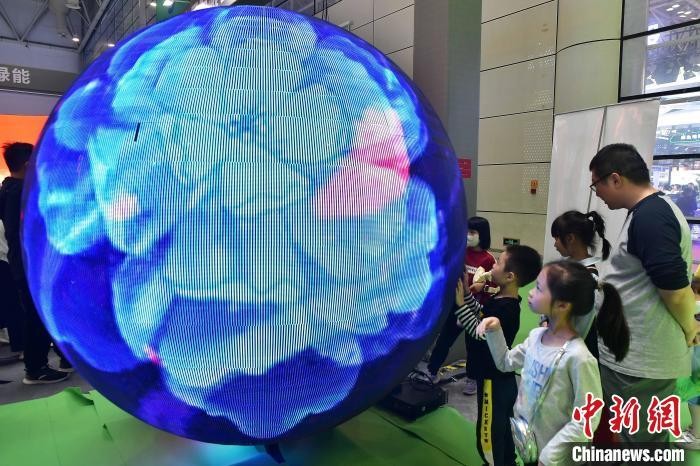 遇见福建：“五一”假期首日畅游数字“海洋” exG7GL1P71InwwA7jpg