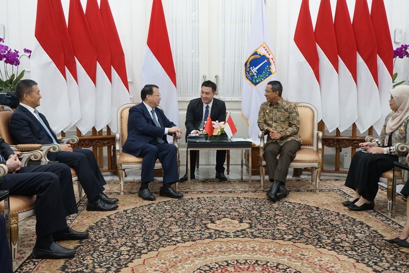 龚正市长率团访问印尼，推动“一带一路”倡议和“全球海洋支点”构想深入对接 GErPvTt72DgcdRDFjpg