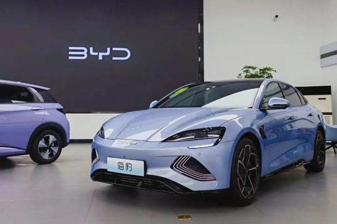 不惧挑战，比亚迪海豹的“新攻势” d1aMJKlBLtLLzlHmjpg