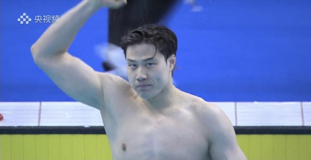 太燃了！覃海洋打破亚洲纪录：中国新蛙王出炉 泳坛史上第三人 ybb2Seb2x8Eb48dxjpg