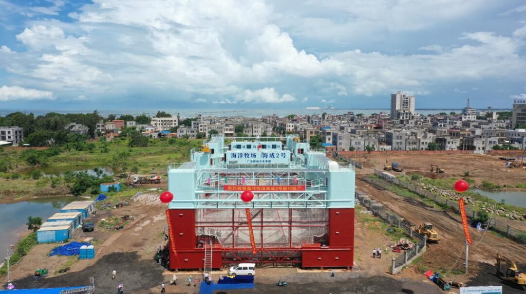 湛江这个满满科技感的“巨无霸”投用!现代化海洋牧场活动月启动 bP5pSznciQSBz5Ivjpg